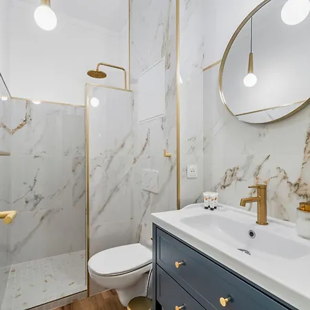Renting - Verdi - Charm & Comfort & Aircon Apartmán *