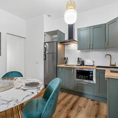 Renting - Verdi - Charm & Comfort & Aircon Apartmán