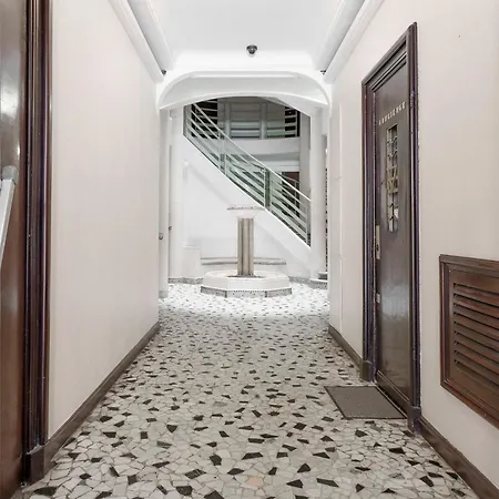 Renting - Verdi - Charm & Comfort & Aircon Lejlighed *