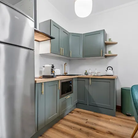 Renting - Verdi - Charm & Comfort & Aircon * Nice